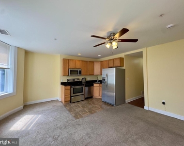 2210 N Charles Street - Photo Thumbnail 2