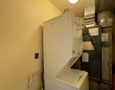 2210 N Charles Street - Photo Thumbnail 11
