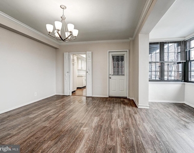 105 39th Street W - Photo Thumbnail 15