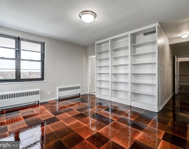 105 39th Street W - Photo Thumbnail 27