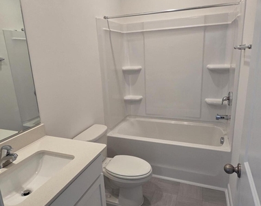 803 Lucky Clover Way - Photo Thumbnail 14