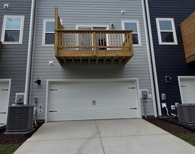 803 Lucky Clover Way - Photo Thumbnail 19