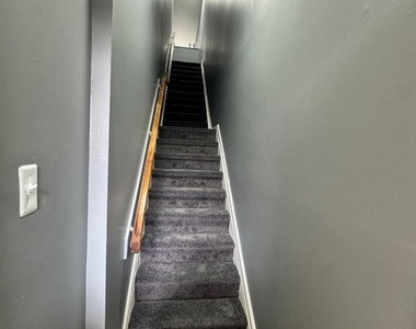 914 N Fulton Avenue - Photo Thumbnail 1