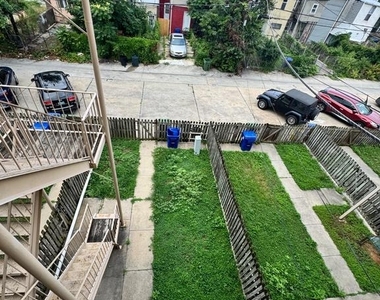 914 N Fulton Avenue - Photo Thumbnail 7