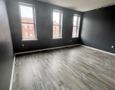 914 N Fulton Avenue - Photo Thumbnail 10