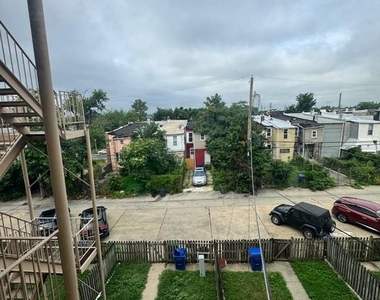 914 N Fulton Avenue - Photo Thumbnail 5