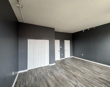 914 N Fulton Avenue - Photo Thumbnail 12