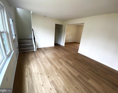 7707 Queens Road - Photo Thumbnail 5