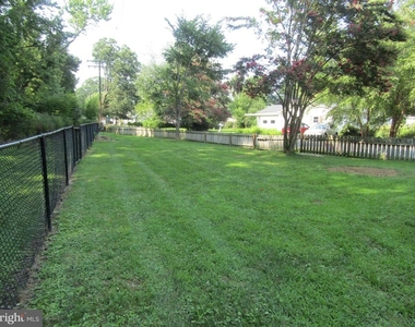 229 Maryland Avenue - Photo Thumbnail 14