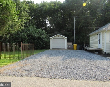 229 Maryland Avenue - Photo Thumbnail 3
