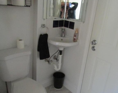 229 Maryland Avenue - Photo Thumbnail 20