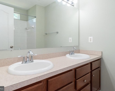 6810 Warfield Street - Photo Thumbnail 15
