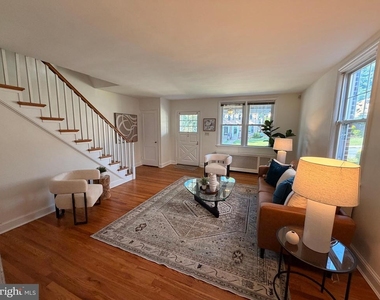 1720 Beech Street - Photo Thumbnail 2
