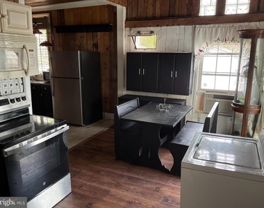 1359 Main Apt A1 - Photo Thumbnail 5