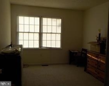 2066 Ingram Branch - Photo Thumbnail 10