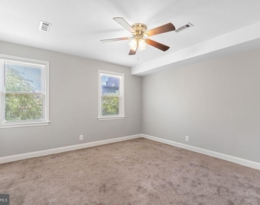 834 19th Street Ne - Photo Thumbnail 8