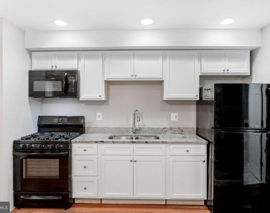 834 19th Street Ne - Photo Thumbnail 3