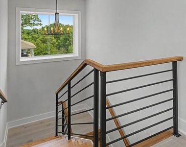 2902 Vista Street Ne - Photo Thumbnail 57