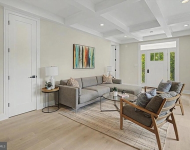 2902 Vista Street Ne - Photo Thumbnail 12