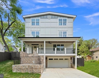 2902 Vista Street Ne - Photo Thumbnail 90