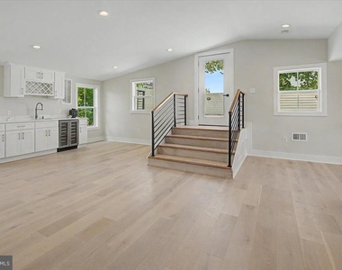 2902 Vista Street Ne - Photo Thumbnail 64