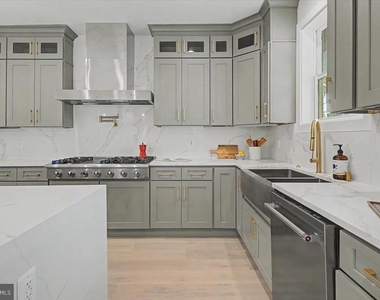 2902 Vista Street Ne - Photo Thumbnail 22