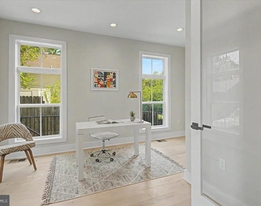2902 Vista Street Ne - Photo Thumbnail 28