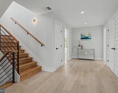 2902 Vista Street Ne - Photo Thumbnail 40