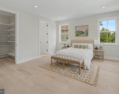2902 Vista Street Ne - Photo Thumbnail 32