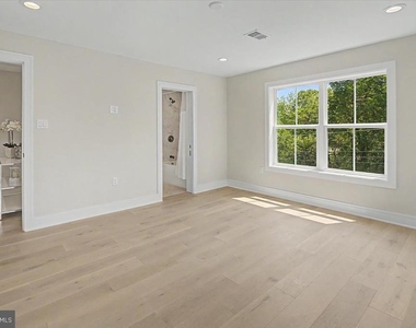 2902 Vista Street Ne - Photo Thumbnail 56
