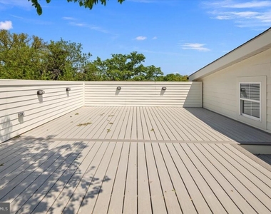 2902 Vista Street Ne - Photo Thumbnail 68