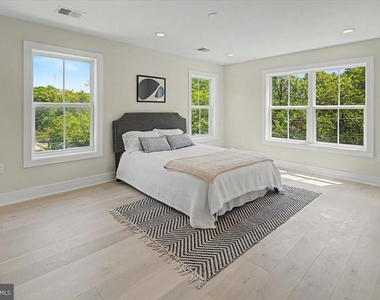 2902 Vista Street Ne - Photo Thumbnail 50
