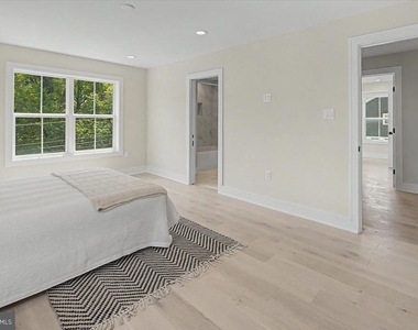 2902 Vista Street Ne - Photo Thumbnail 52