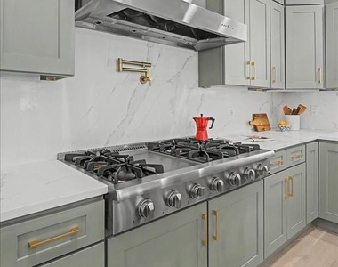 2902 Vista Street Ne - Photo Thumbnail 25