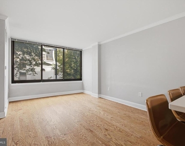 1301 20th Street Nw - Photo Thumbnail 6