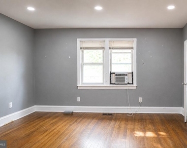 1329 Orren Ne - Photo Thumbnail 4