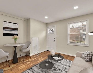 4131 Hunt Place Ne - Photo Thumbnail 3