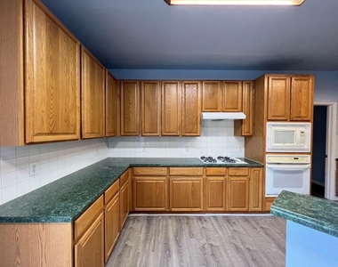 1705 E Westminster Way - Photo Thumbnail 4