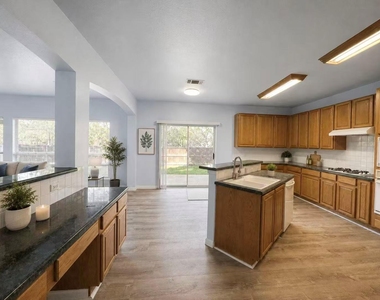 1705 E Westminster Way - Photo Thumbnail 3