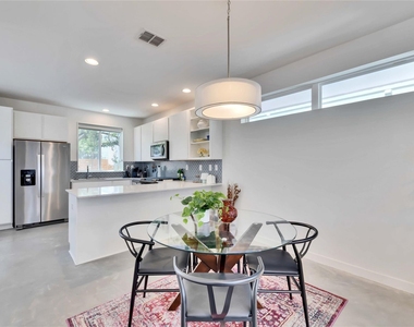 814 N Bluff Dr - Photo Thumbnail 6