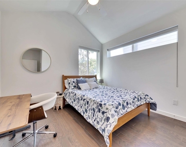 814 N Bluff Dr - Photo Thumbnail 20