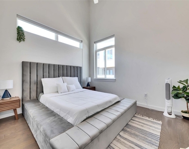 814 N Bluff Dr - Photo Thumbnail 18