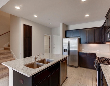 13800 Lyndhurst St - Photo Thumbnail 9