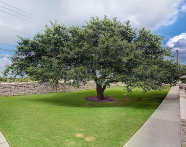 13800 Lyndhurst St - Photo Thumbnail 26