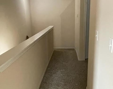 118 Creekside Villa Dr - Photo Thumbnail 17