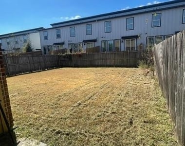 118 Creekside Villa Dr - Photo Thumbnail 22