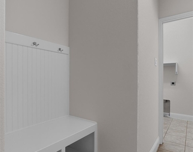3021 Angelina Ct - Photo Thumbnail 18