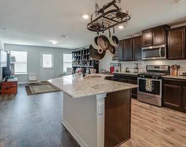 9654 Holly Patch - Photo Thumbnail 6