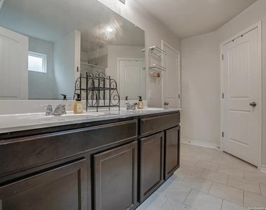9654 Holly Patch - Photo Thumbnail 17