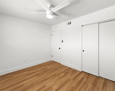 7929 Gault St - Photo Thumbnail 16